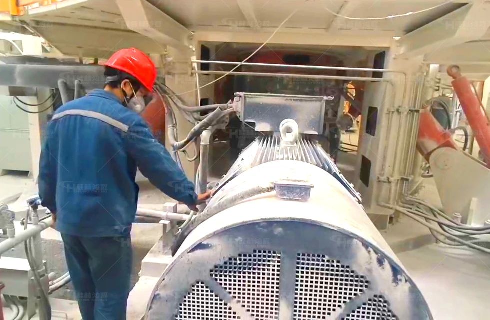 鸿程碳酸钙磨粉机 鸿程碳酸钙磨粉机