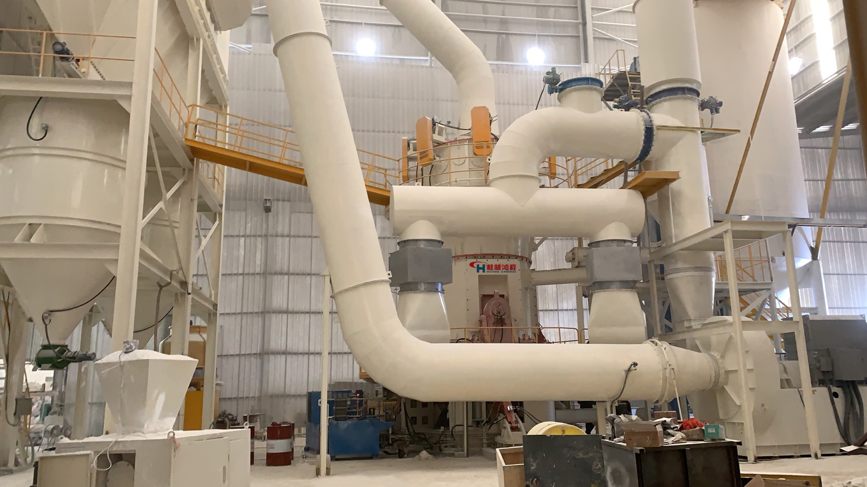 桂林鸿程超细立磨厂家 桂林鸿程超细立磨厂家